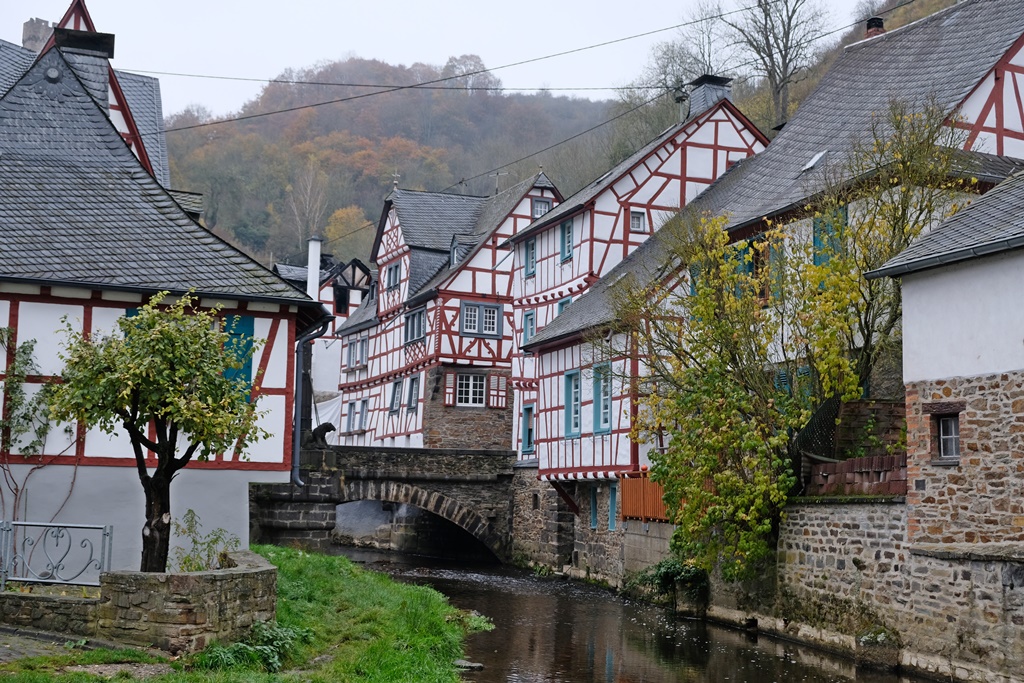 Eifel Highlights Monreal